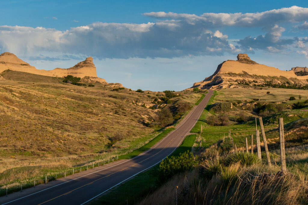 Old Oregon Trail Road